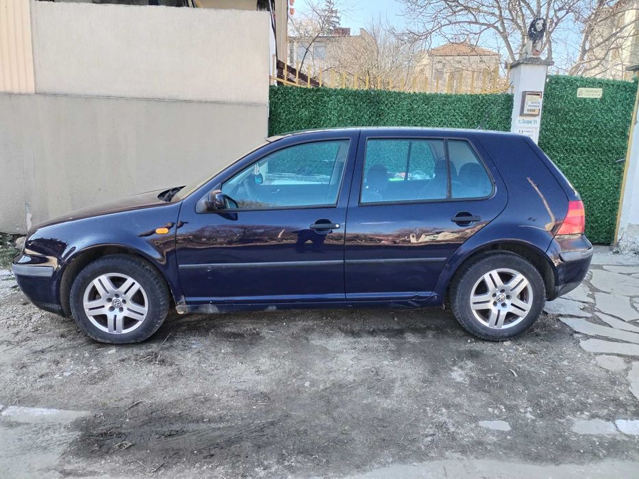 Голф 4 1.6 бензин 2000 г.