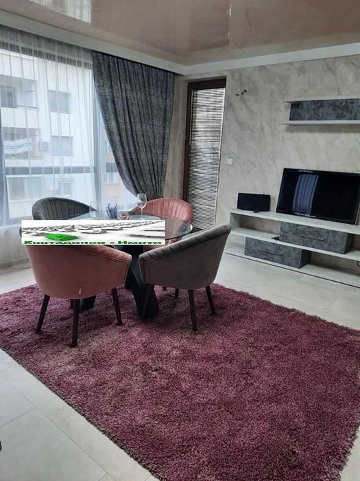 Продава се Двустаен апартамент в Пловдив, Младежки Хълм - 72 кв.м за 2556 €/кв.м - Снимка #8