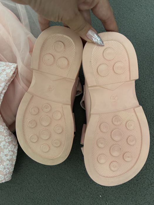 Детски комплект рокля, жилетка и обувки