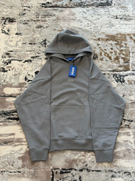 Hanorac hugo boss nou original nepurtat