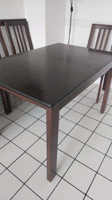 Трапезна маса с 4 стола