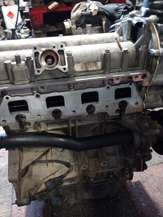 Motor complet fara anexe vw golf 5 vw touran 1.6fsi cod bag