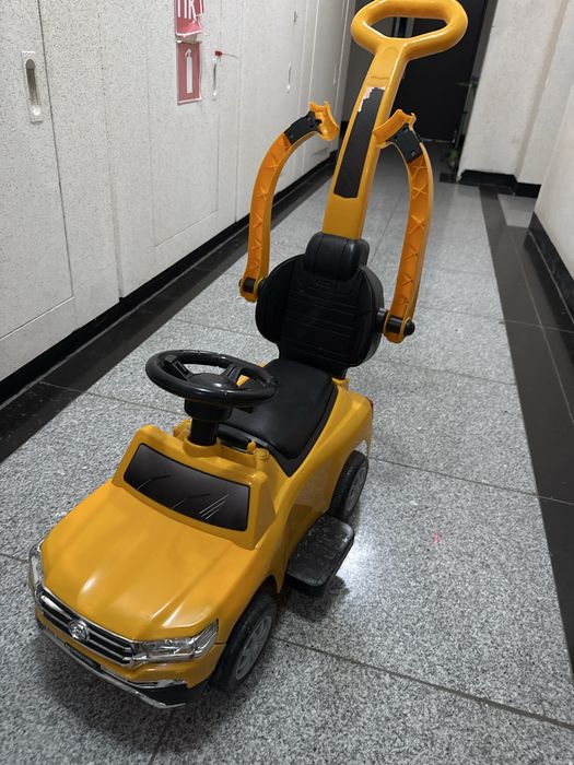 Машинка детская