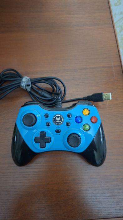 За Две джойстик оригинал 50$