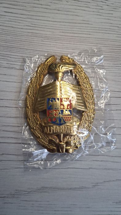 Insigna Academia Militara - Alma Mater var. aurie