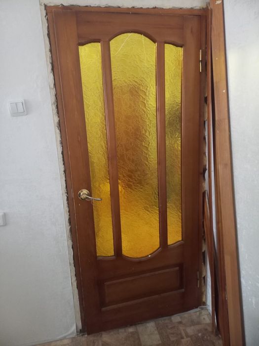 Продам б/у межкомнатные двери