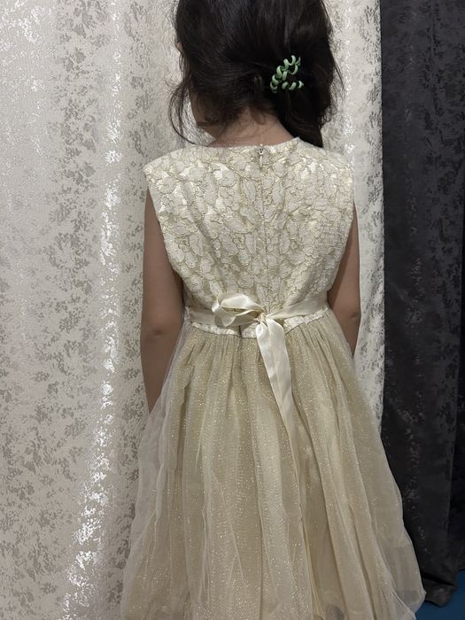 Продам платье детское