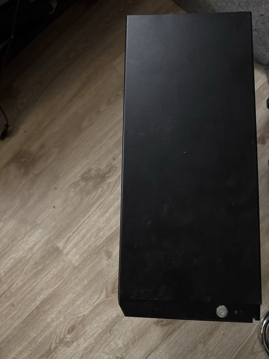 Компютър Ryzen 5 1600x 16GB DDR4 RX 480 8GB DDR5