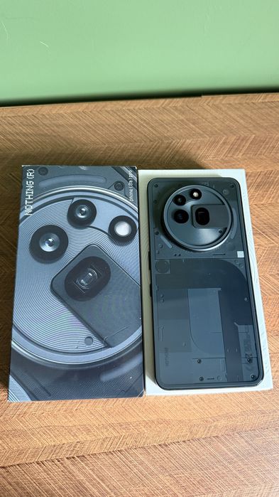 С ГАРАНЦИЯ! Nothing phone 3 {a} PRO