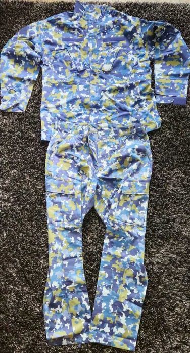 Costum/Echipament Combat Militar (Veston + 2 Perechi Pantaloni), Mărimea 52/2 (XL)