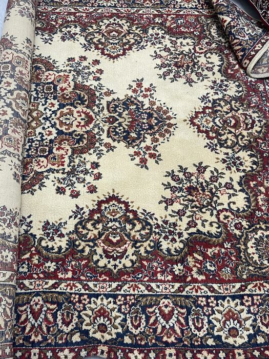 Ковер шерстяной.