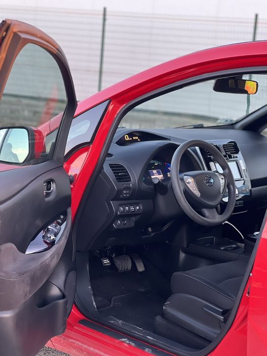 Нисан Лийф,електрически