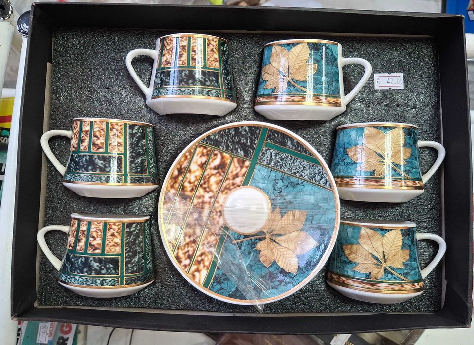 Продавам чисто нов сервиз за кафе! НА ПРОМОЦИЯ!!!