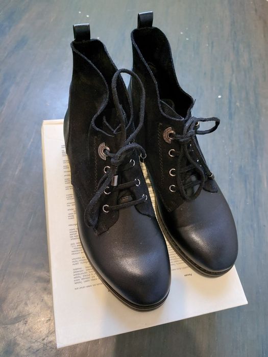 Ботинки новые 39 р