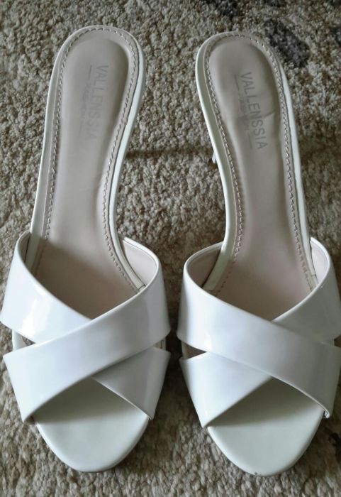 Босоножки Vallenssia размер 37,5