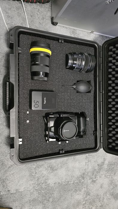 Blackmagic 6k + 2 obiective sigma si accesorii
