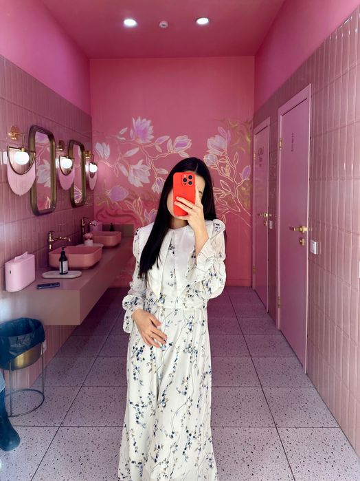 Нежное платье срочно продам!