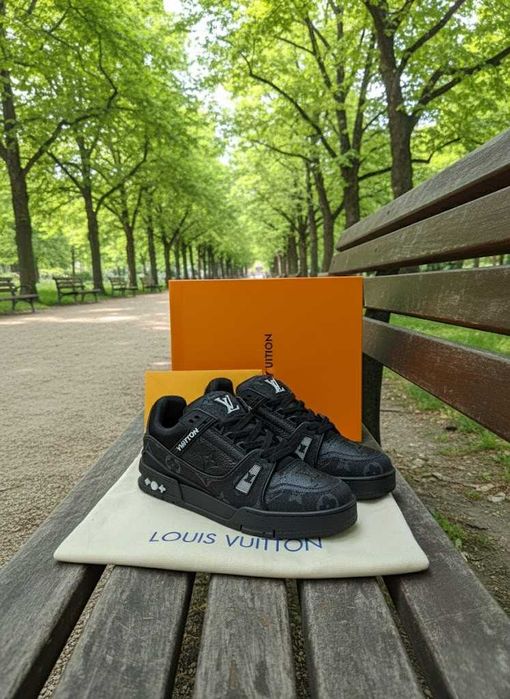 Adidasi LV Trainers Negru - Adidasi Full box - Premium -
