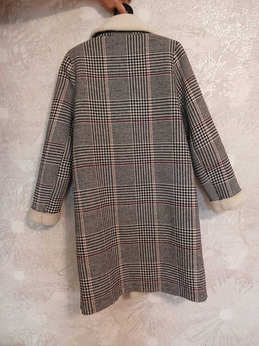 Продам пальто на осень