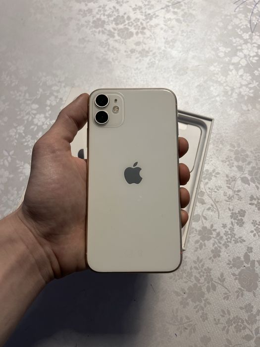 iPhone 11 / 64Gb