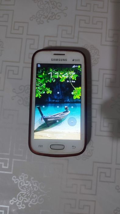 Продам телефон б/у