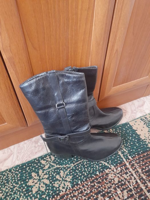 Нови зимни ботуши