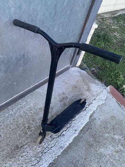 trotineta ethic erawan v2 custom stare buna