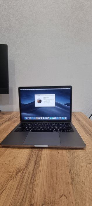 MacBook Pro (13-inch, 2017, 2,3GHz Intel Core i5, 8гб)