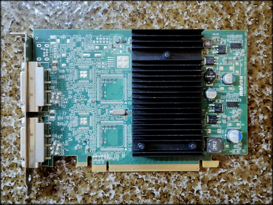 Matrox P690 / 128 MB, 128-bit