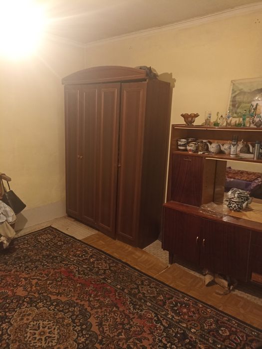 Янгийўл,  ўрмон хўжалигида уй сотилади.