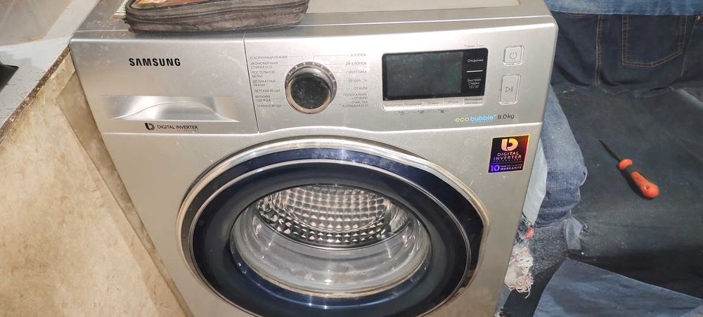 Продам Стиральную машину автомат Samsung 8 кг в хорошем состоянии