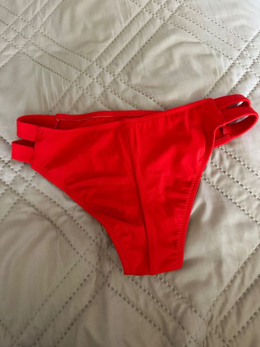 Бански - червено долнище