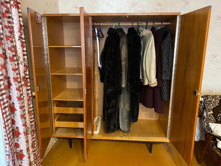Продам шкаф шифоньер