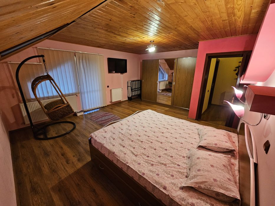 OCUPAT DE REVELION! Cazare Predeal! De închiriat vila întreagă!