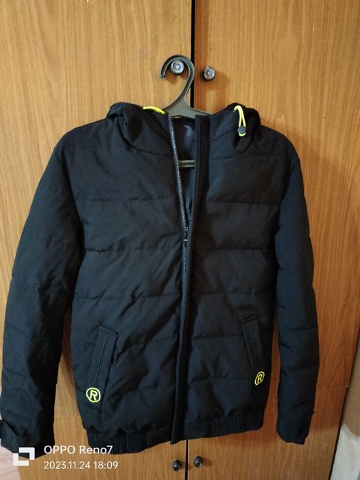 Продам куртку весенняя