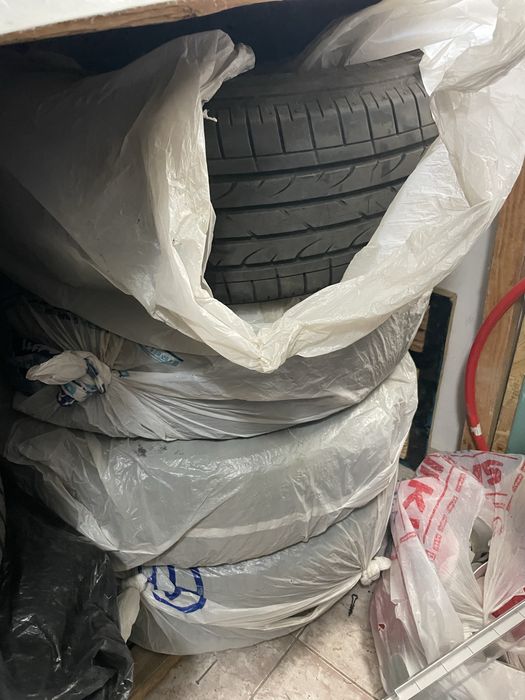 Продам летние комплект шин