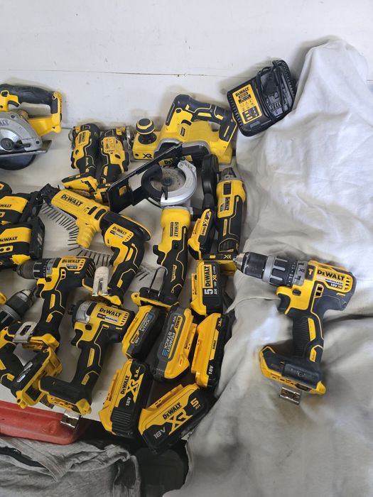 Vand scule dewalt 18V