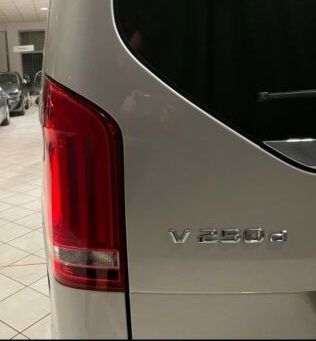 Dezmembrez mercedes v class w447/vito/viano/bara fata viano vito v/