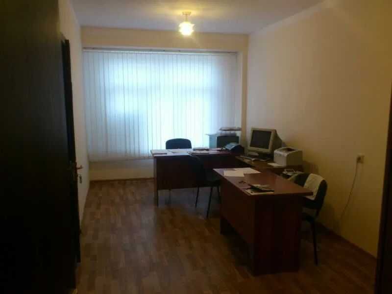 Буюк Ипак Йули ул.Тантана, м-в Ахмада Югнакий нежилое помещение 364 м²