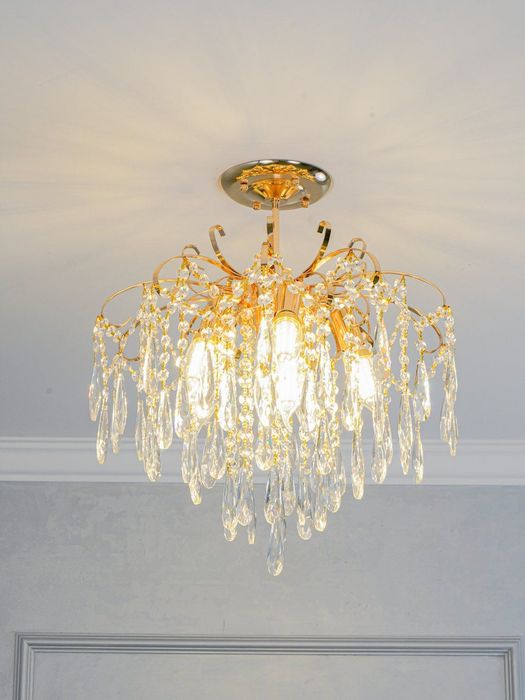 Люстра хрустальная потолочная