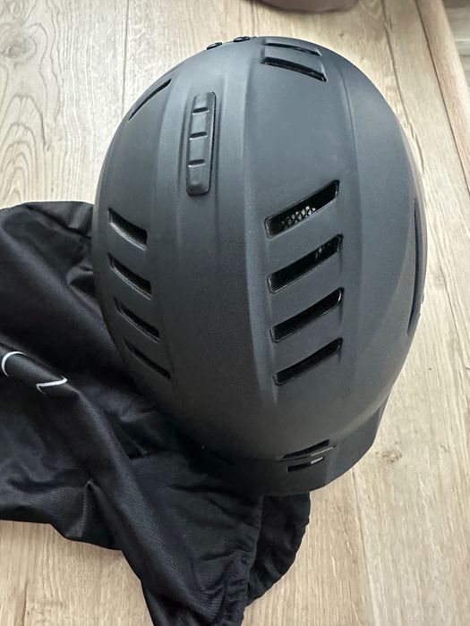 Ски каска за деца