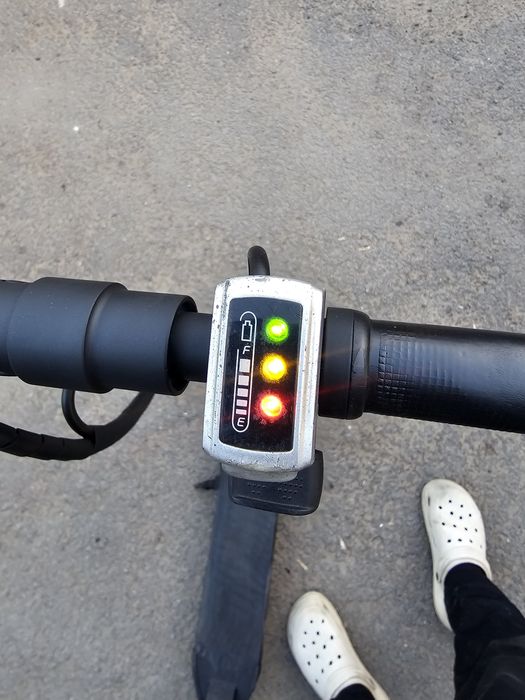 Продам электро самокат