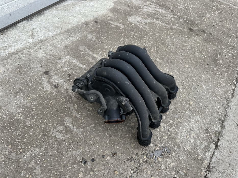 06B 133 210 BJ всмукателен колектор за Ауди А4 B7 2.0i