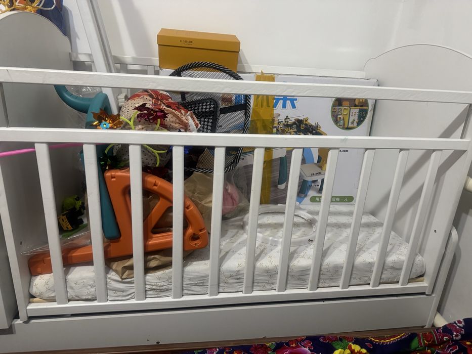 Срочно продам детские кроват