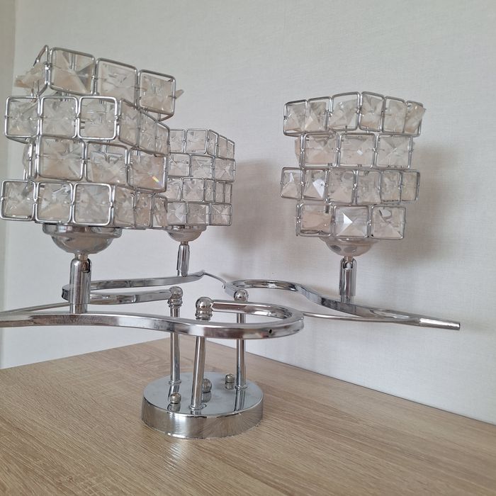 Продам люстру и бра 2шт.