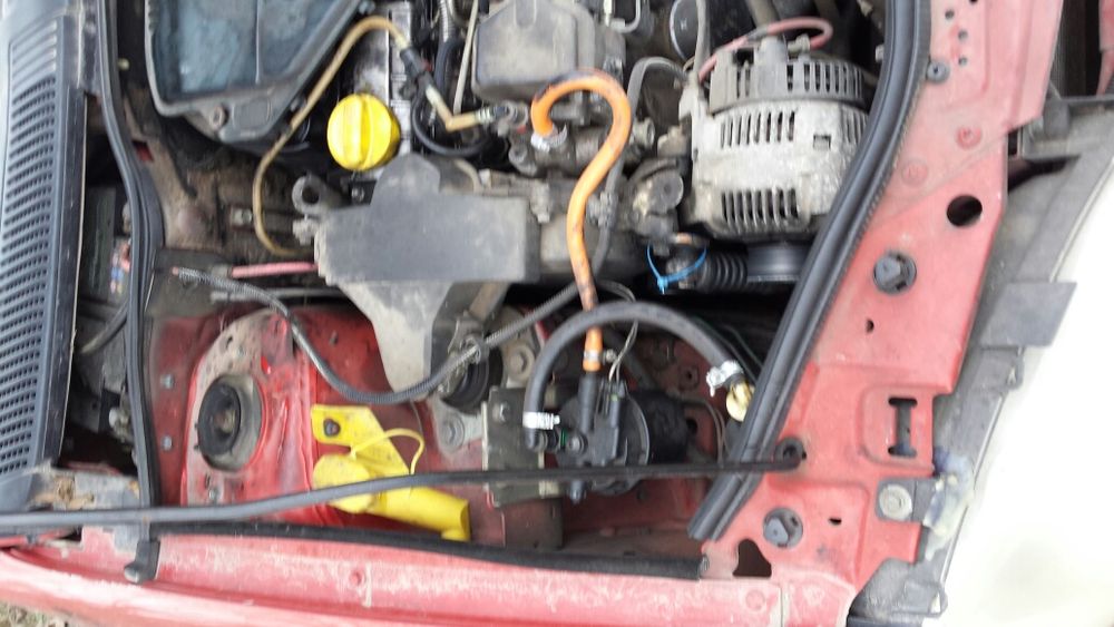 продавам на части рено меган 1.9д