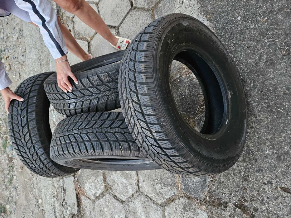 Автомобилни гуми