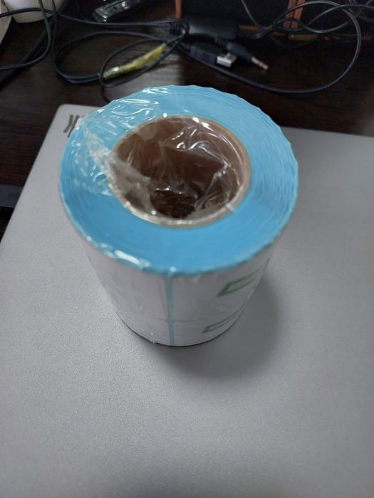 Termal printer yorliqlari. Yopishqoq. 30/20 mm. 2 ta rulon.