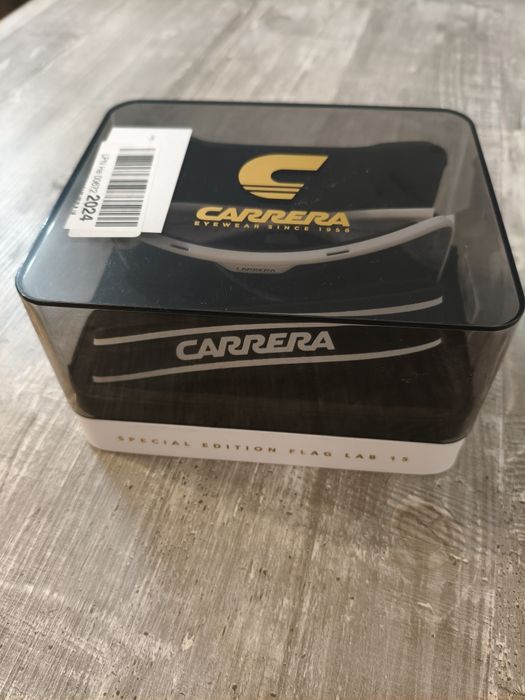 Ochelari de soare Carrera Flaglab 15 VK6/T4 130 – Alb, ediție specială