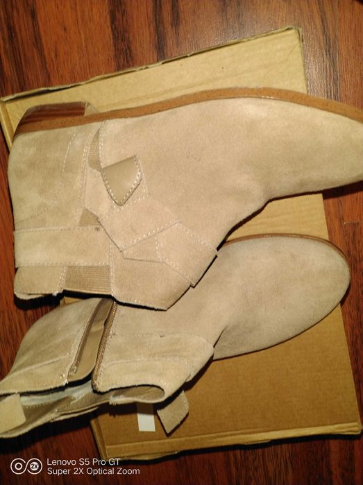 Намалям! Боти Mango естествен велур 36 номер